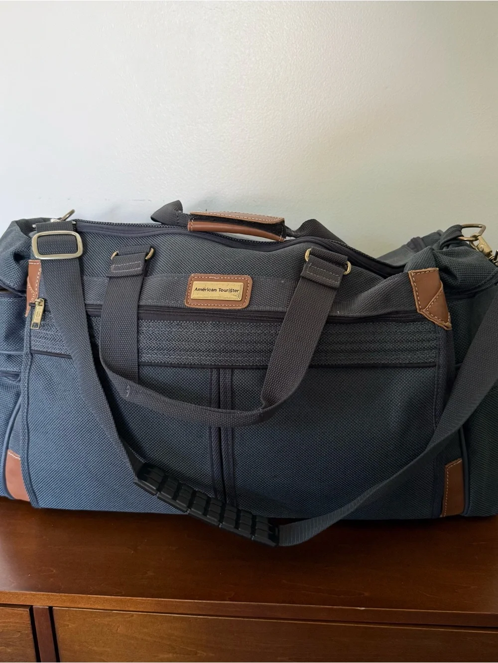 American Tourister Dark Blue Duffel with Brown Trim 1990’s Vintage